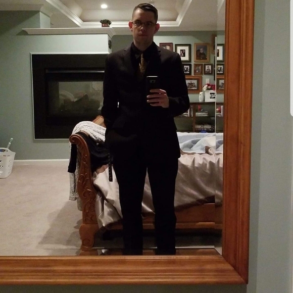 Meet your Posher, Eric - Picture 1 of 1